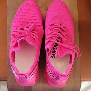 Women Pink Sneakers Brand New!